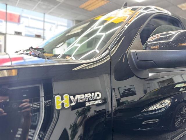Photo of 2008 Black Chevrolet Tahoe Hybrid