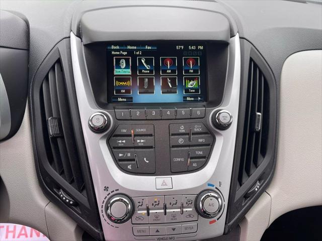 Photo of 2017 Silver Ice Metallic Chevrolet Equinox