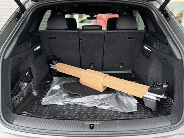 Photo of 2025 Chronos Gray Metallic Audi Q5
