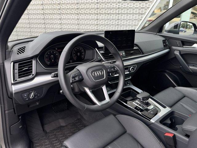 Photo of 2025 Chronos Gray Metallic Audi Q5