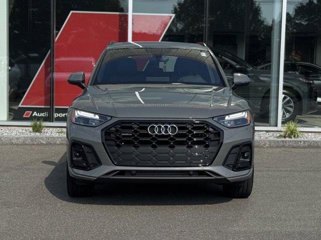 Photo of 2025 Chronos Gray Metallic Audi Q5