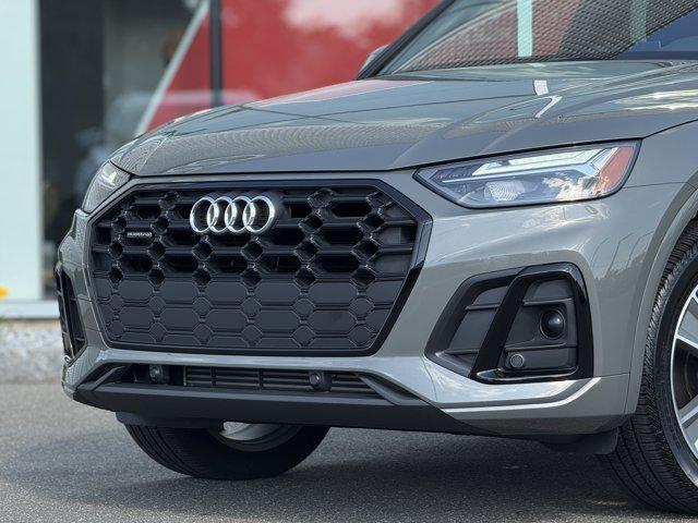 Photo of 2025 Chronos Gray Metallic Audi Q5