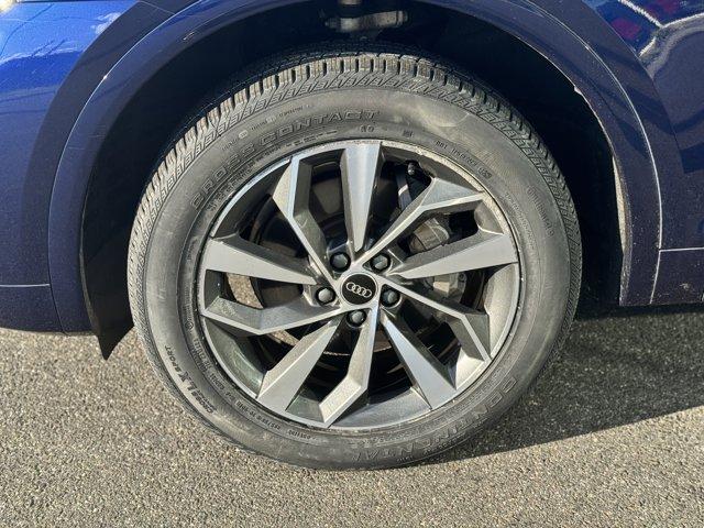 Photo of 2022 Navarra Blue Metallic Audi Q5