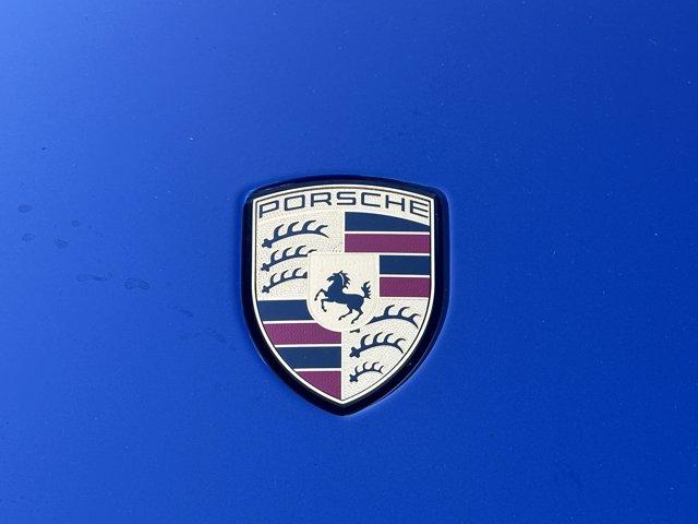 Photo of 2022 Gentian Blue Metallic Porsche Macan