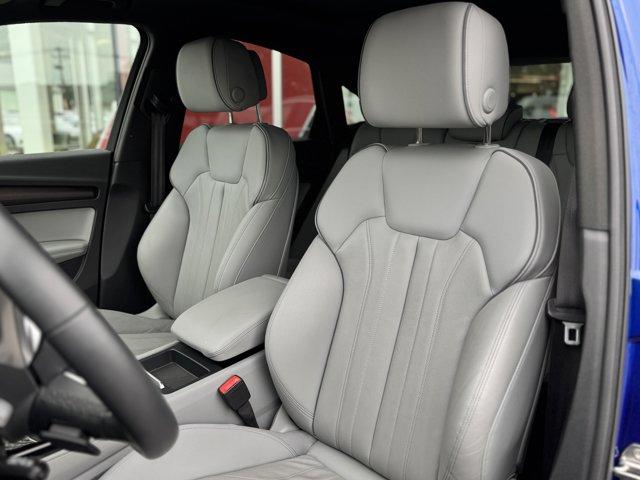 Photo of 2022 Ultra Blue Metallic Audi Q5