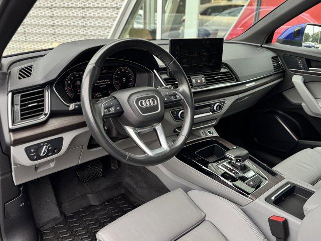 Photo of 2022 Ultra Blue Metallic Audi Q5