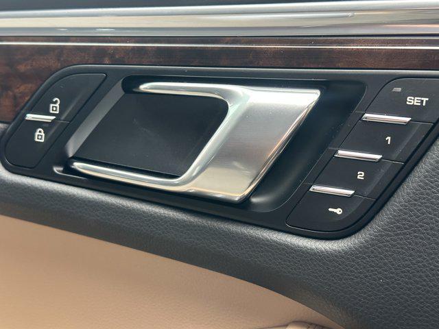 Photo of 2025 Copper Ruby Metallic Porsche Macan