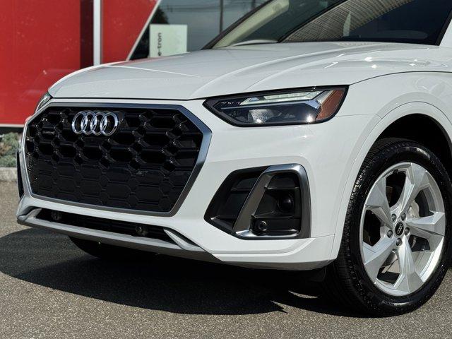 Photo of 2025 Glacier White Metallic Audi Q5