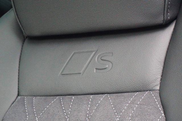 Photo of 2025 Tambora Gray Metallic Audi SQ5