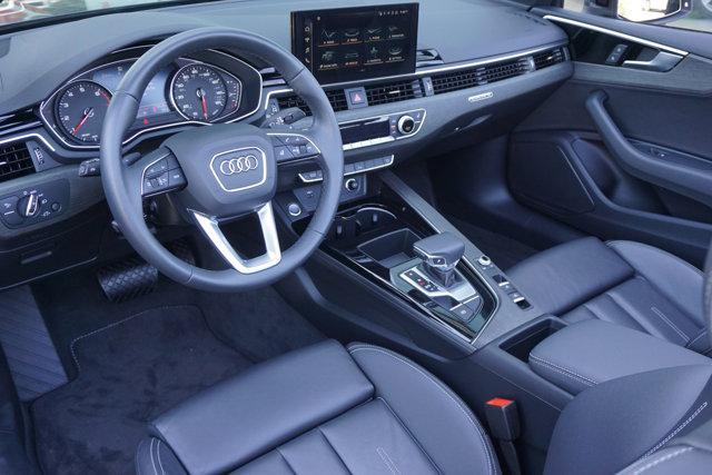 Photo of 2024 Daytona Gray Pearl Effect/Black Roof Audi A5