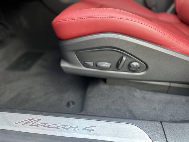 Photo of 2025 Ice Grey Metallic Porsche Macan