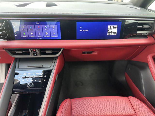 Photo of 2025 Ice Grey Metallic Porsche Macan