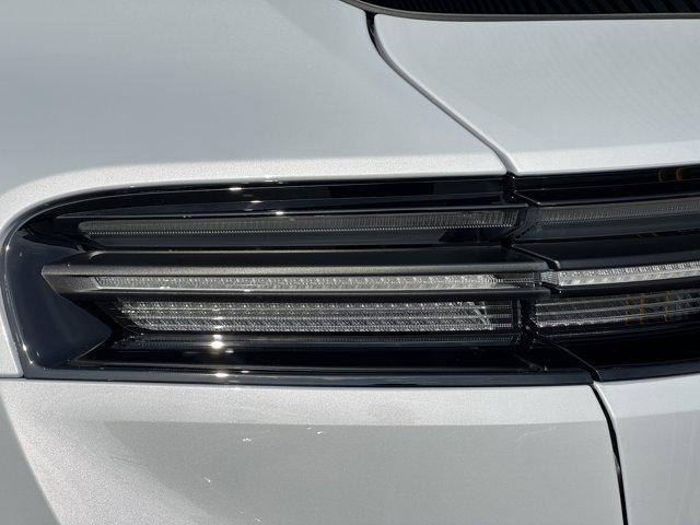 Photo of 2025 Ice Grey Metallic Porsche Macan