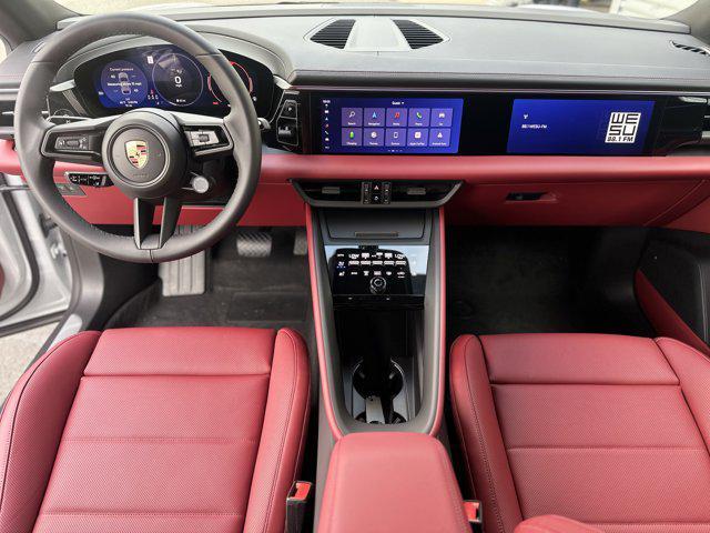 Photo of 2025 Ice Grey Metallic Porsche Macan