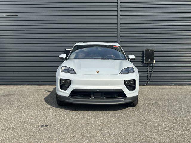 Photo of 2025 Ice Grey Metallic Porsche Macan