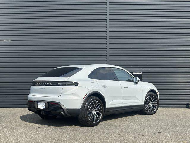 Photo of 2025 Ice Grey Metallic Porsche Macan