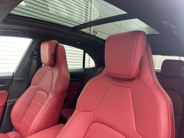 Photo of 2025 Ice Grey Metallic Porsche Macan