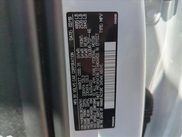 Photo of 2019 Crystal White Metallic Volvo XC40