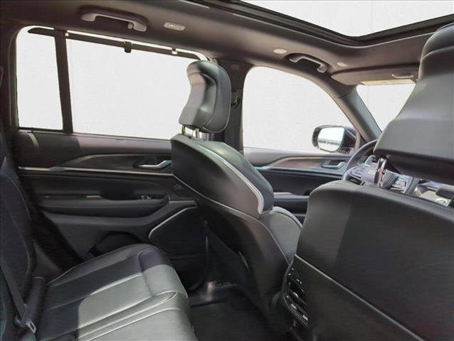 Photo of 2022 Baltic Gray Metallic Clearcoat Jeep Grand Cherokee