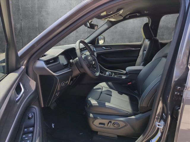 Photo of 2025 Baltic Gray Metallic Clearcoat Jeep Grand Cherokee