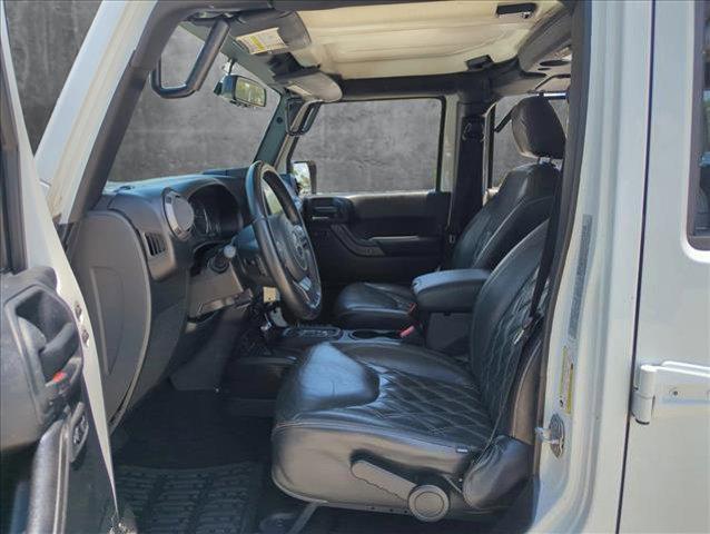 Photo of 2018 Bright White Clearcoat Jeep Wrangler JK Unlimited