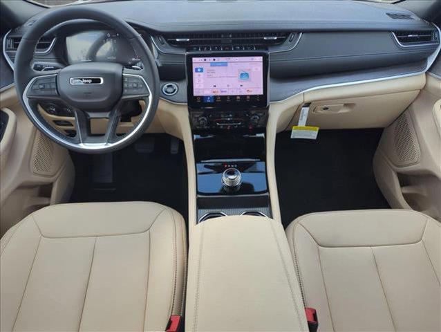 Photo of 2025 Velvet Red Pearlcoat Jeep Grand Cherokee