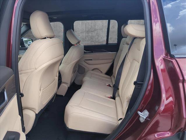 Photo of 2025 Velvet Red Pearlcoat Jeep Grand Cherokee