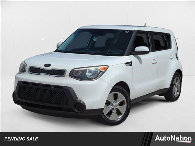 Photo of 2015 Clear White Kia Soul