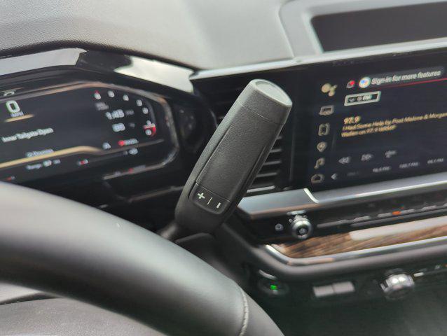 Photo of 2023 Onyx Black GMC Sierra 1500