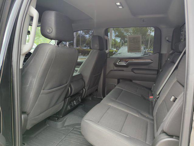 Photo of 2023 Onyx Black GMC Sierra 1500