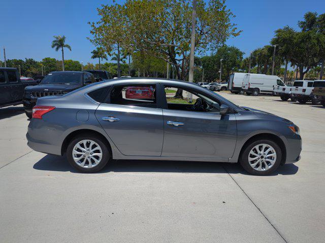 Photo of 2019 Gun Metallic Nissan Sentra