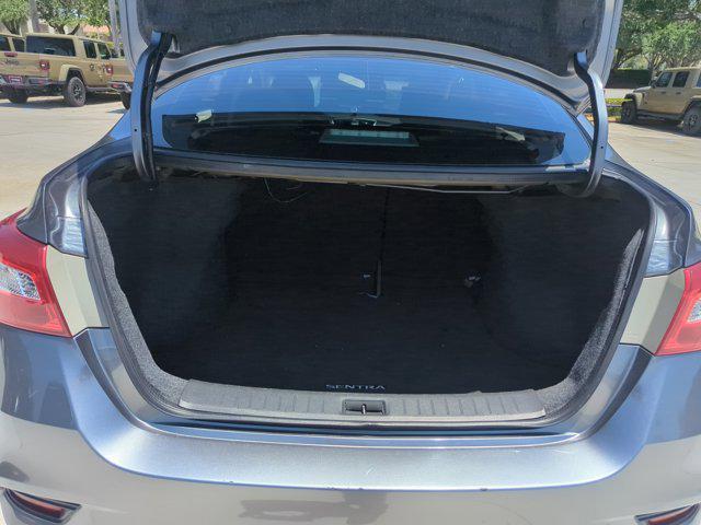 Photo of 2019 Gun Metallic Nissan Sentra