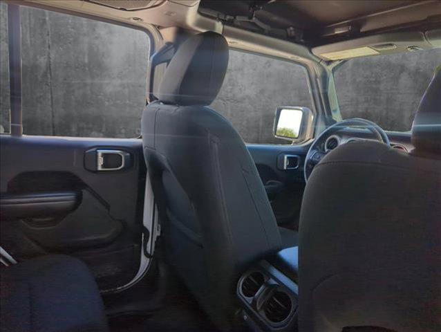 Photo of 2018 Bright White Clearcoat Jeep Wrangler Unlimited