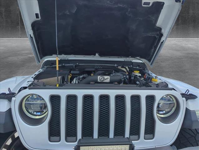 Photo of 2018 Bright White Clearcoat Jeep Wrangler Unlimited