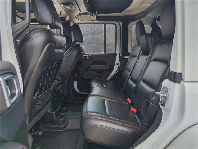 Photo of 2018 Bright White Clearcoat Jeep Wrangler Unlimited