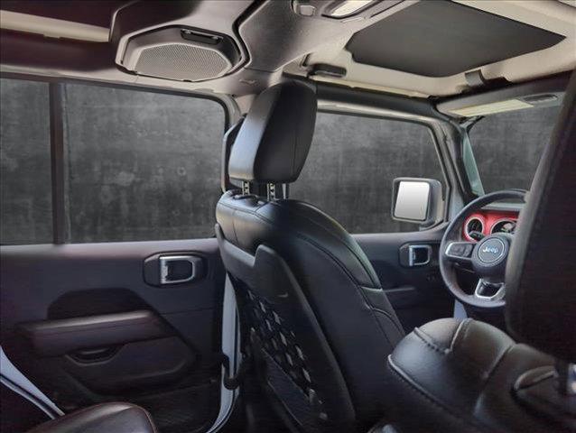 Photo of 2018 Bright White Clearcoat Jeep Wrangler Unlimited