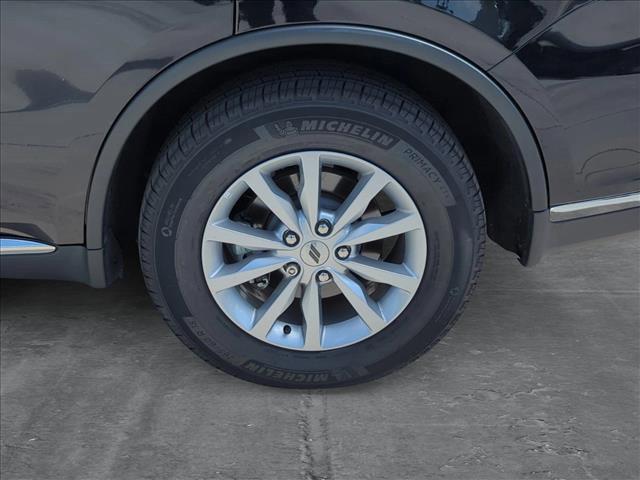 Photo of 2024 DB Black Clearcoat Dodge Durango
