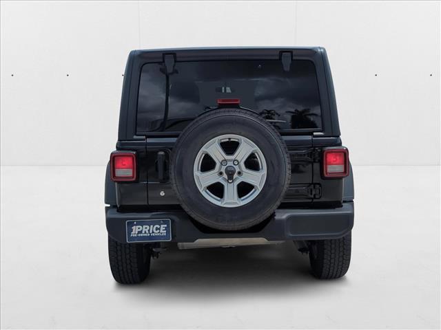 Photo of 2019 Black Clearcoat Jeep Wrangler Unlimited