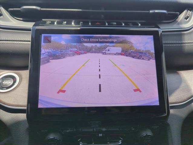 Photo of 2025 Silver Zynith Jeep Grand Cherokee