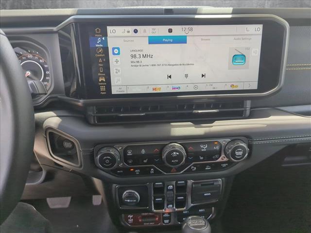 Photo of 2025 Anvil Clearcoat Jeep Wrangler