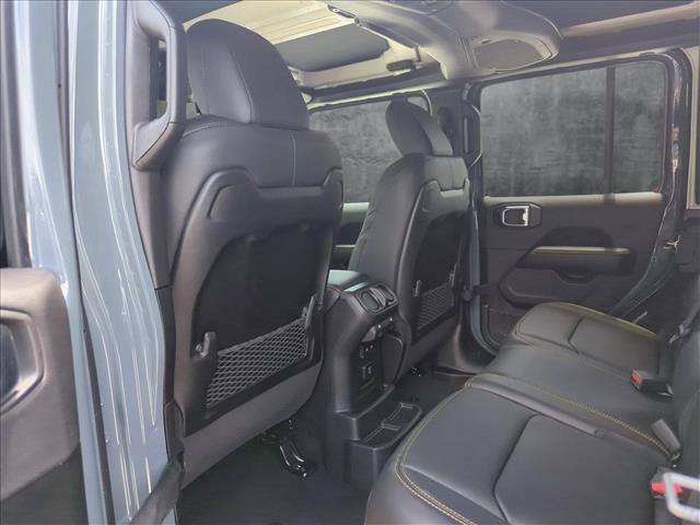 Photo of 2025 Anvil Clearcoat Jeep Wrangler
