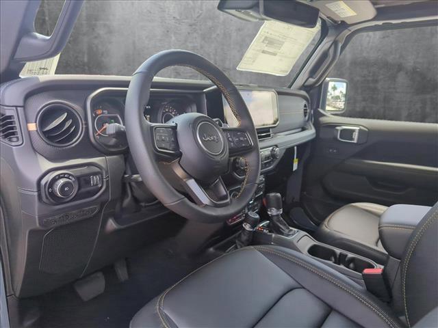Photo of 2025 Anvil Clearcoat Jeep Wrangler