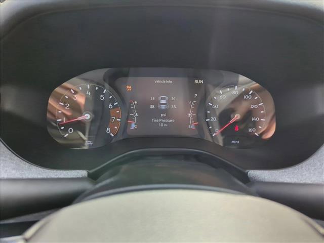 Photo of 2025 Bright White Clearcoat Jeep Compass
