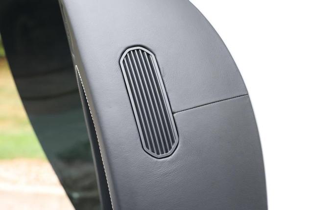 Photo of 2022 White McLaren GT