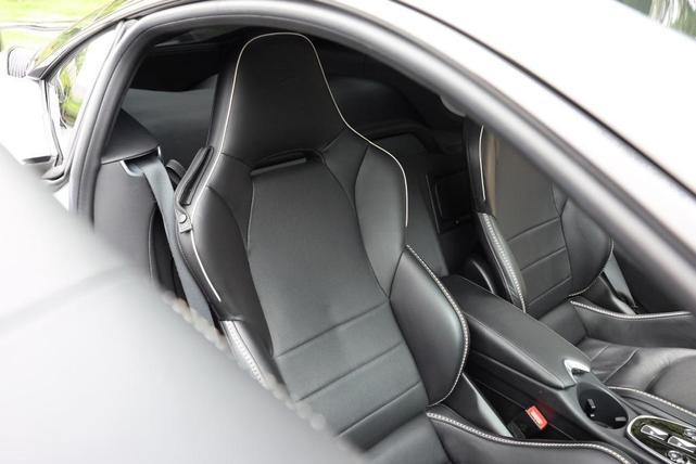 Photo of 2022 White McLaren GT