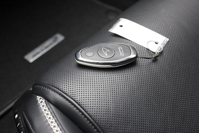 Photo of 2022 White McLaren GT