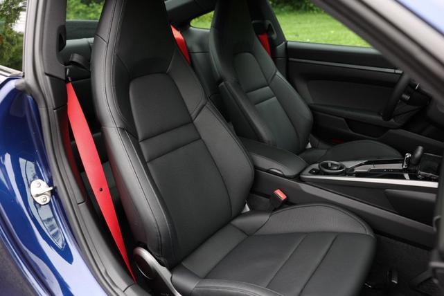 Photo of 2022 Blue Porsche 911