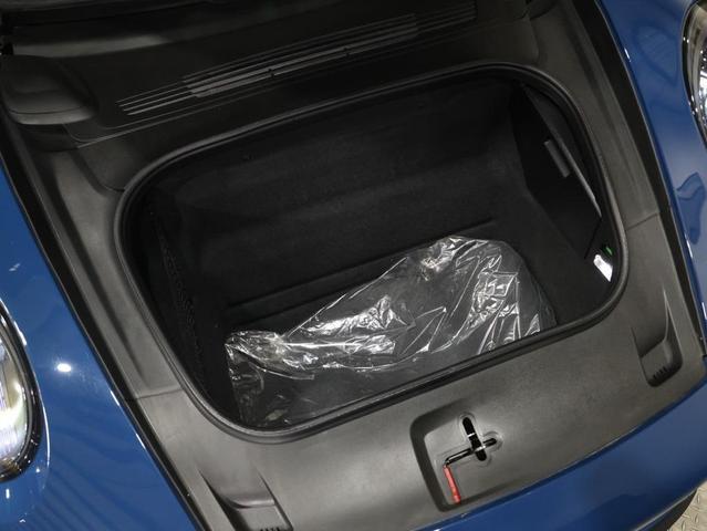 Photo of 2023 Azure Blue Porsche 911
