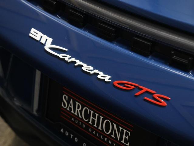 Photo of 2023 Azure Blue Porsche 911