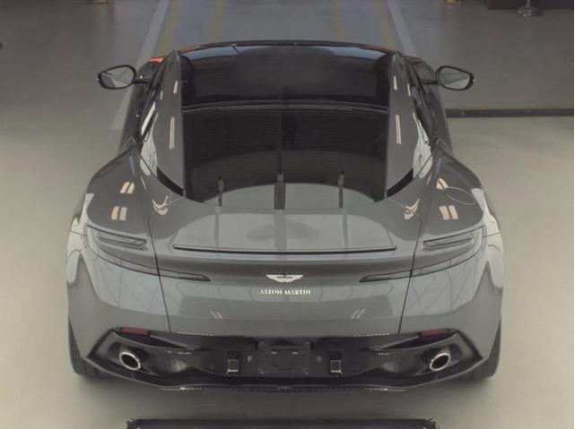 Photo of 2019 Gray Aston Martin DB11